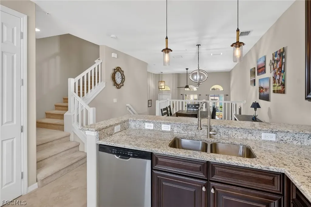 8663 Olinda Way Fort Myers FL 33912