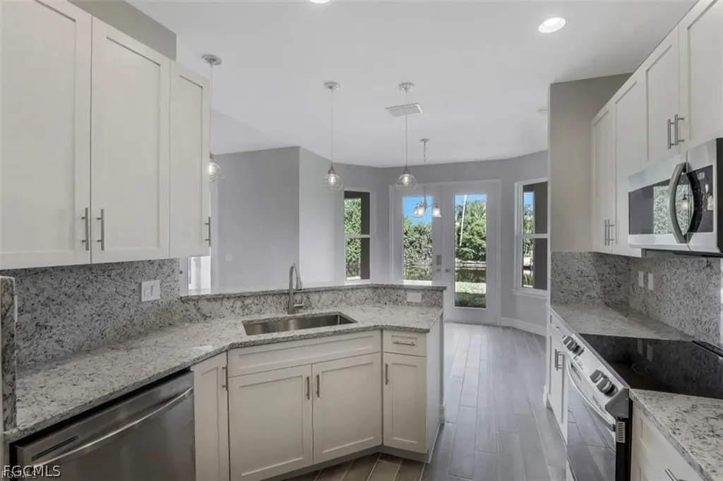 37 SE 23rd Avenue Cape Coral FL 33990