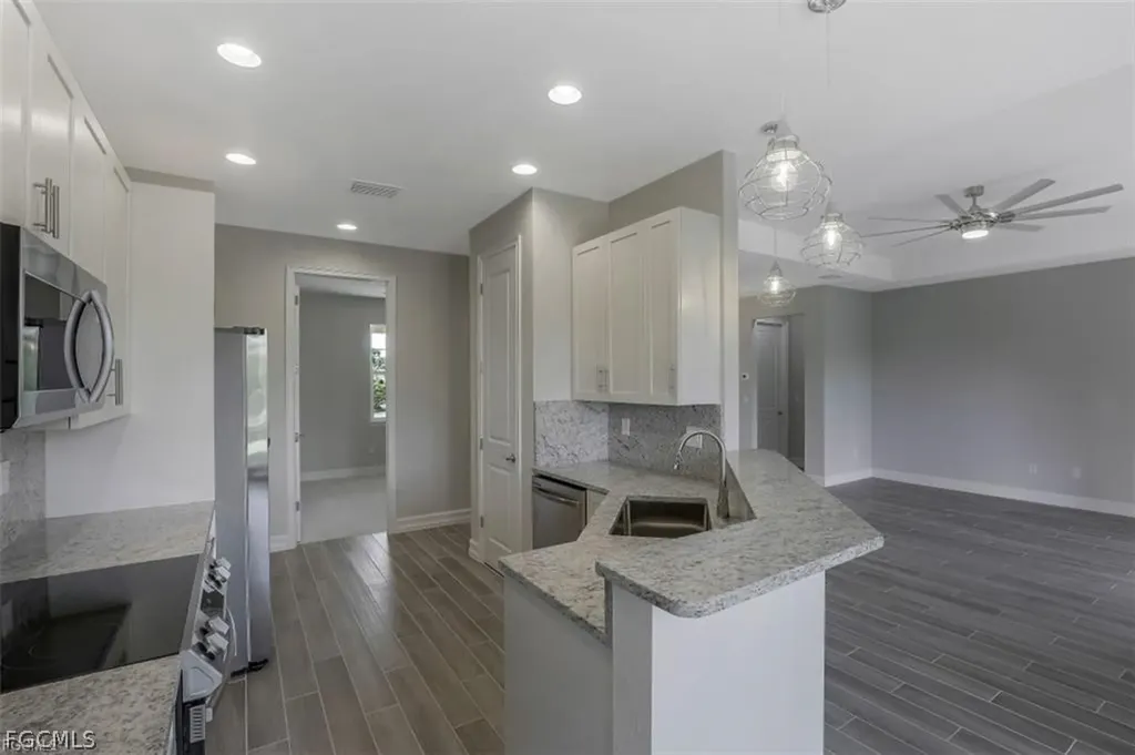 37 SE 23rd Avenue Cape Coral FL 33990