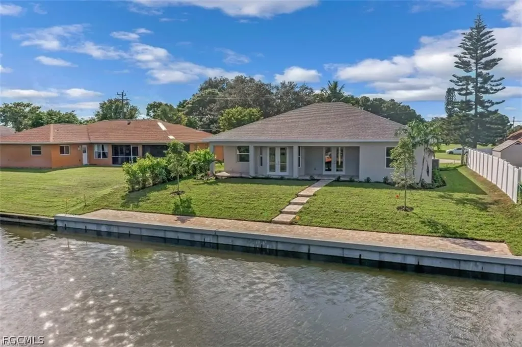 37 SE 23rd Avenue Cape Coral FL 33990