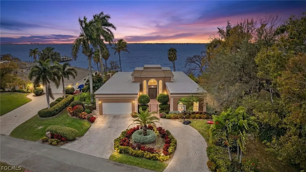 Fort Myers FL, 19 George Town