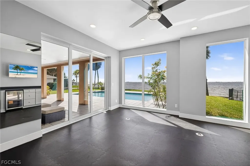 19 George Town Fort Myers FL 33919