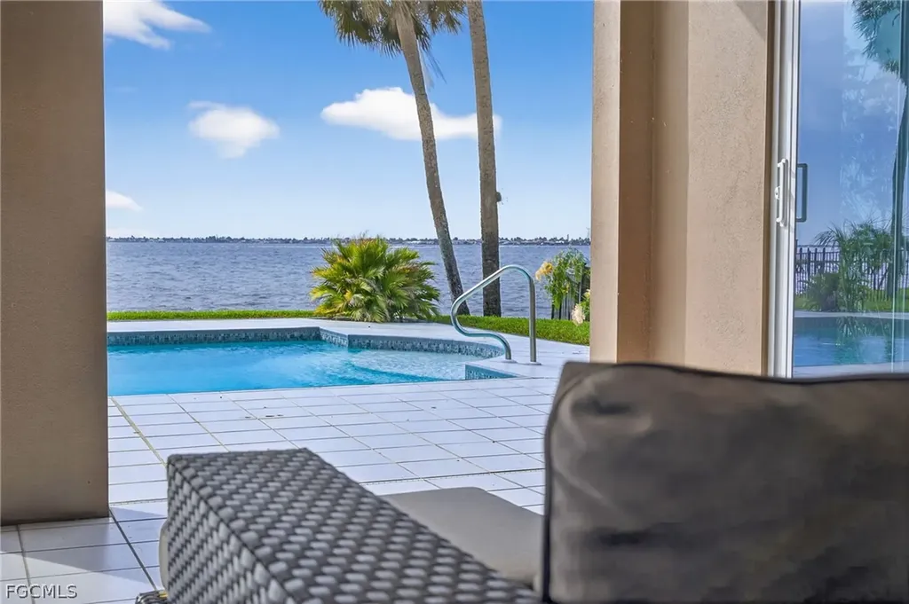19 George Town Fort Myers FL 33919