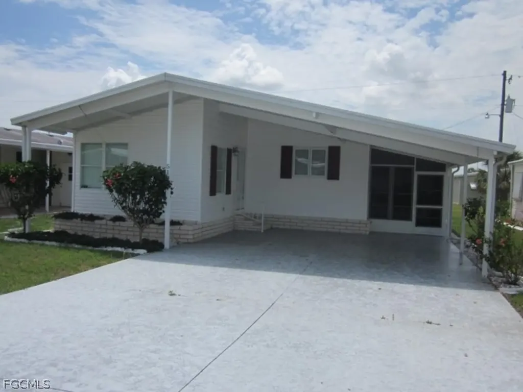 5101 Fiddleleaf Drive Fort Myers FL 33905