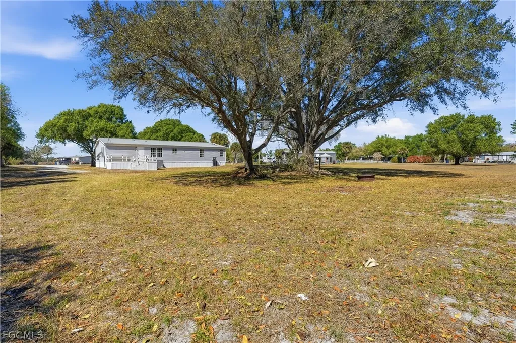 1446 Seminole Avenue Labelle FL 33935