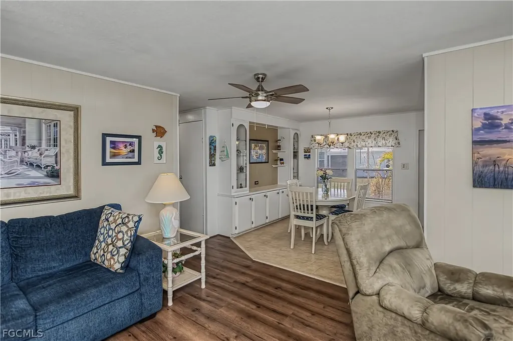 154 Overland Trail North Fort Myers FL 33917