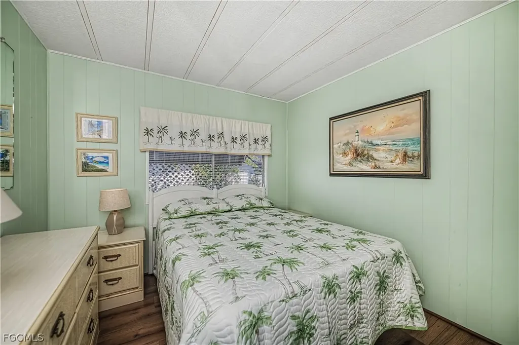 154 Overland Trail North Fort Myers FL 33917