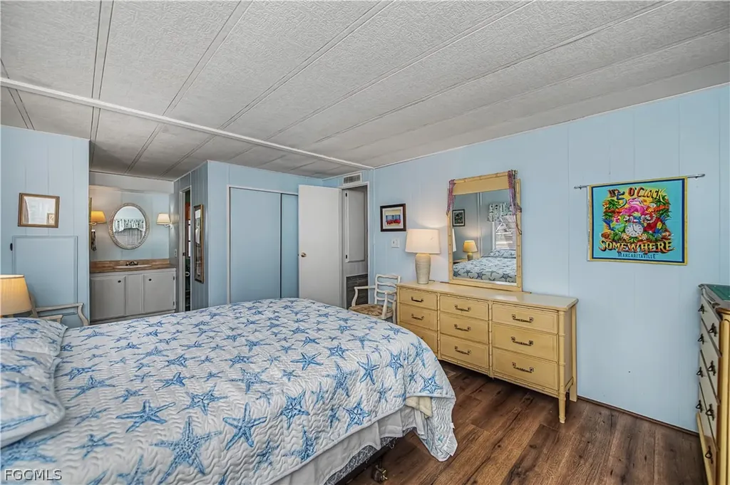 154 Overland Trail North Fort Myers FL 33917