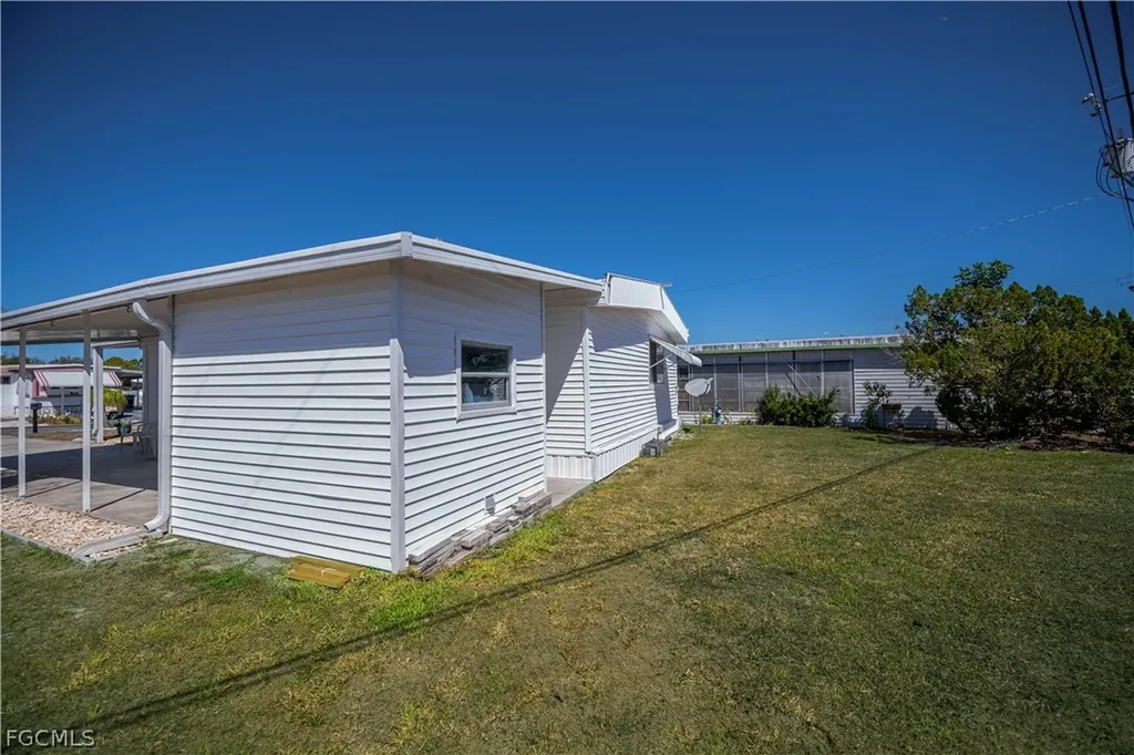 154 Overland Trail North Fort Myers FL 33917