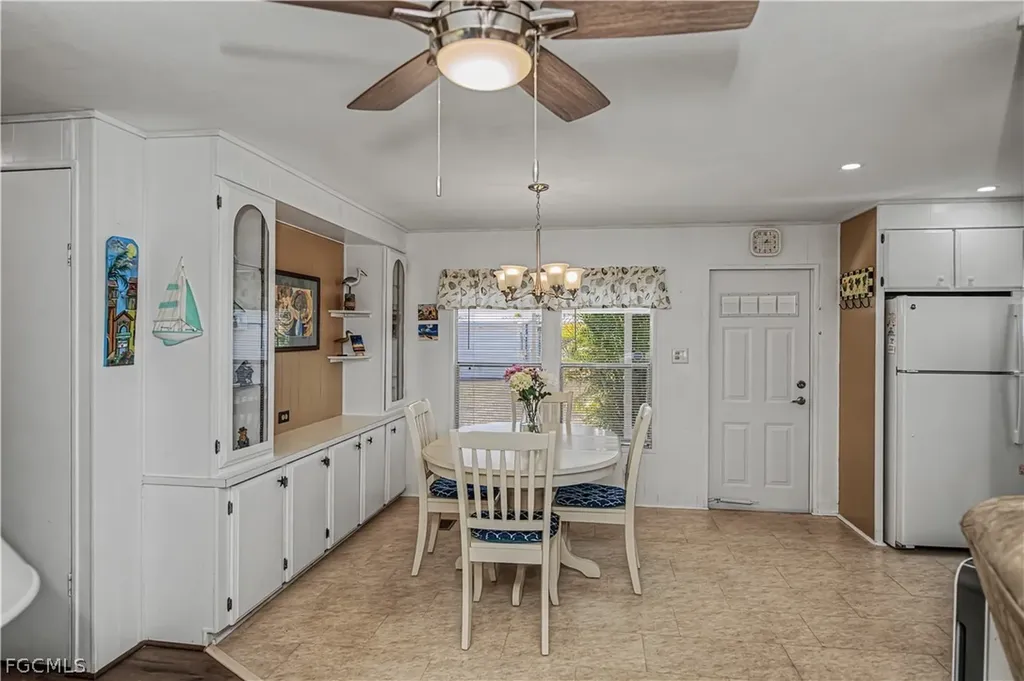 154 Overland Trail North Fort Myers FL 33917