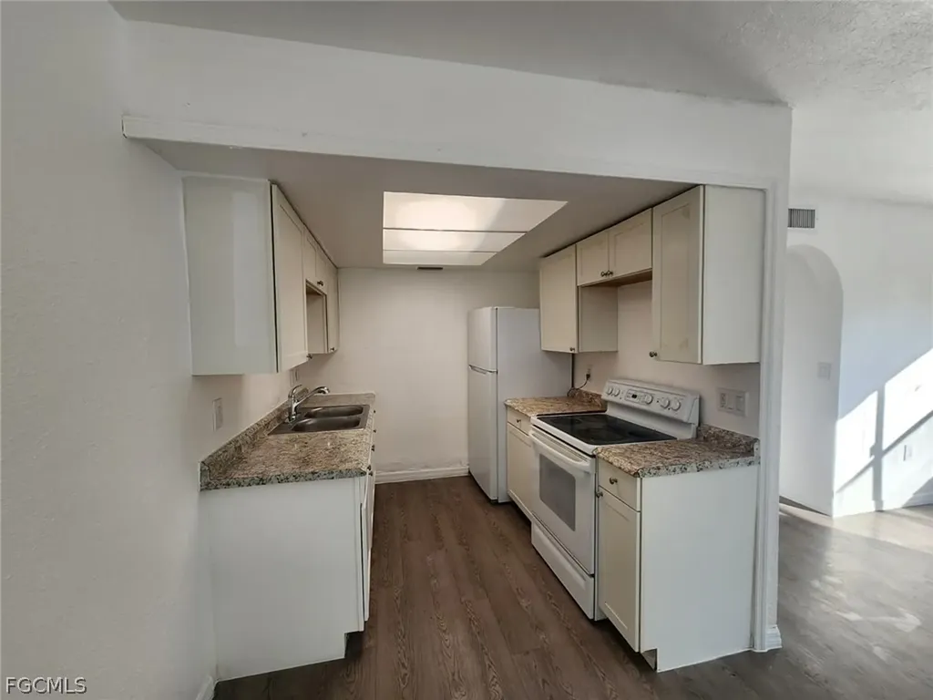 1919 Lillie Street Fort Myers FL 33916