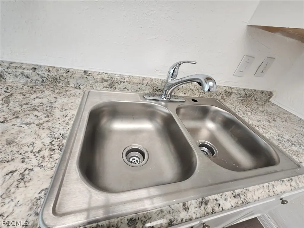 1919 Lillie Street Fort Myers FL 33916