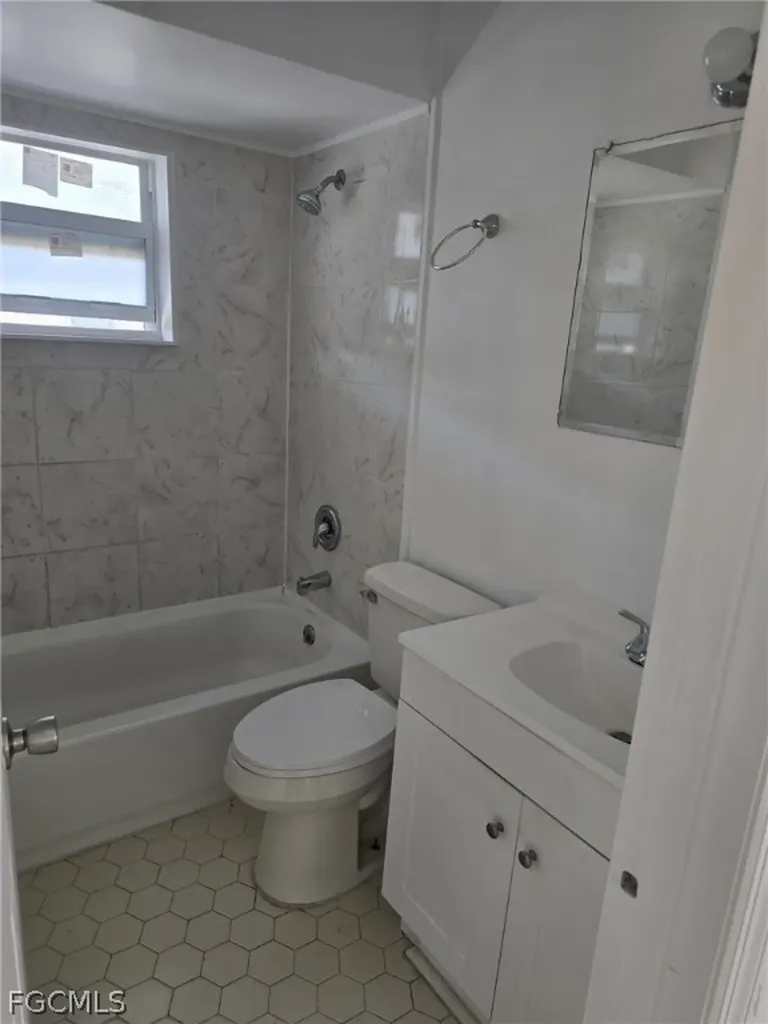 12941 1st Street Fort Myers FL 33905