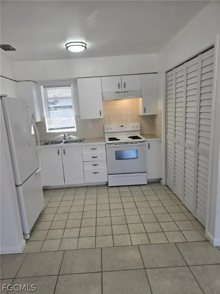 12941 1st Street Fort Myers FL 33905