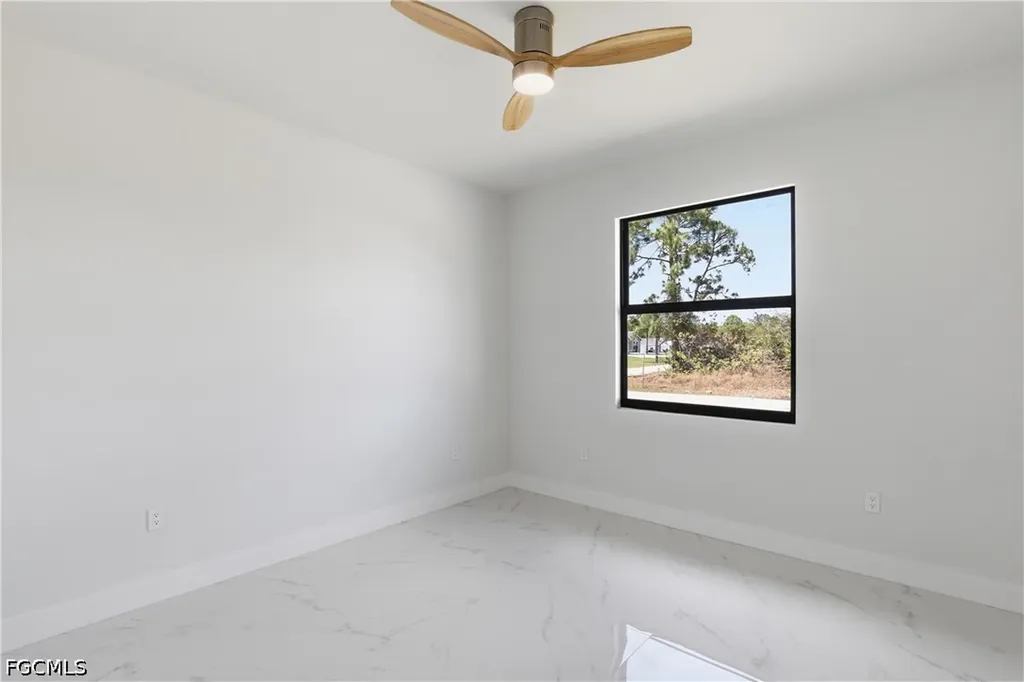 4407 E 13th Street Lehigh Acres FL 33972
