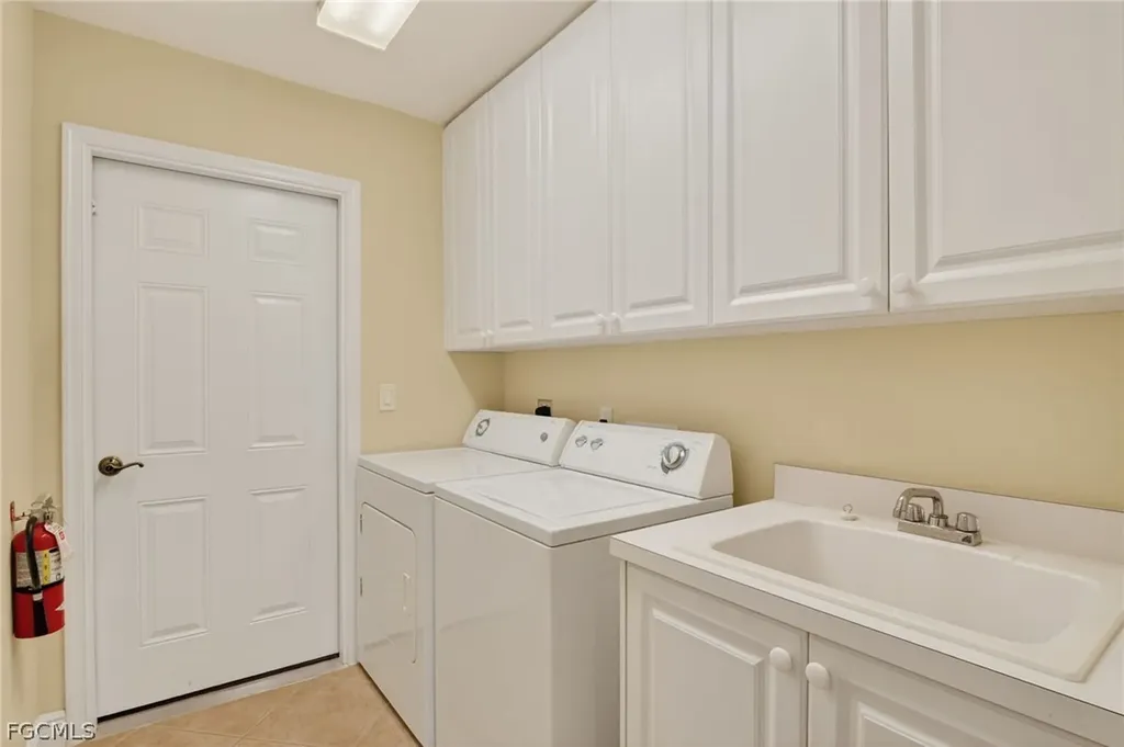 5581 Berkshire Drive Fort Myers FL 33912