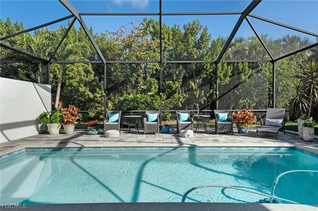 Fort Myers FL, 1179 S Town And River Drive