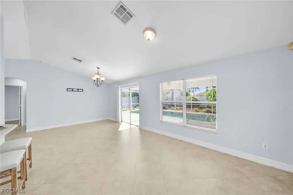 152 SE 19th Lane Cape Coral FL 33990