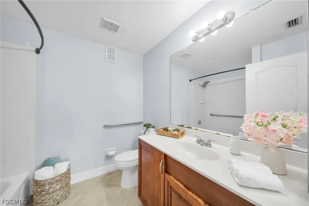 152 SE 19th Lane Cape Coral FL 33990