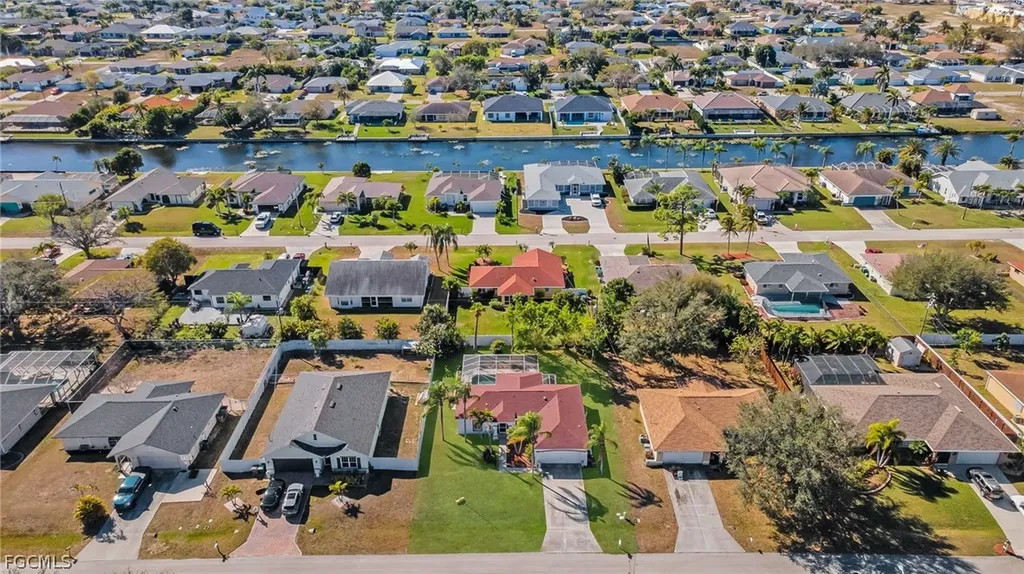 152 SE 19th Lane Cape Coral FL 33990