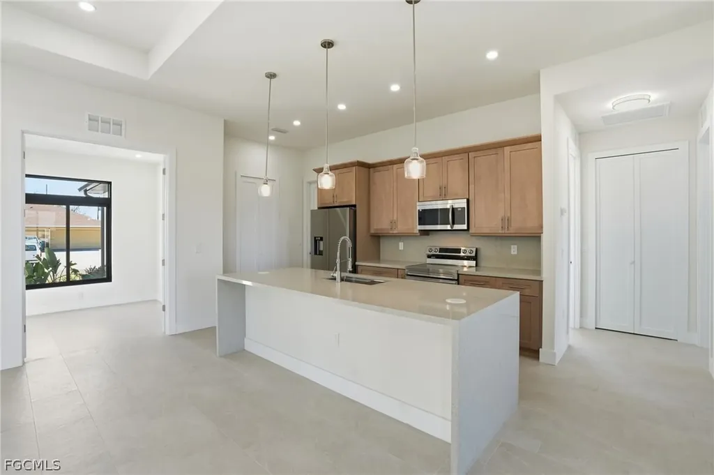 509 NE 25th Street Cape Coral FL 33909