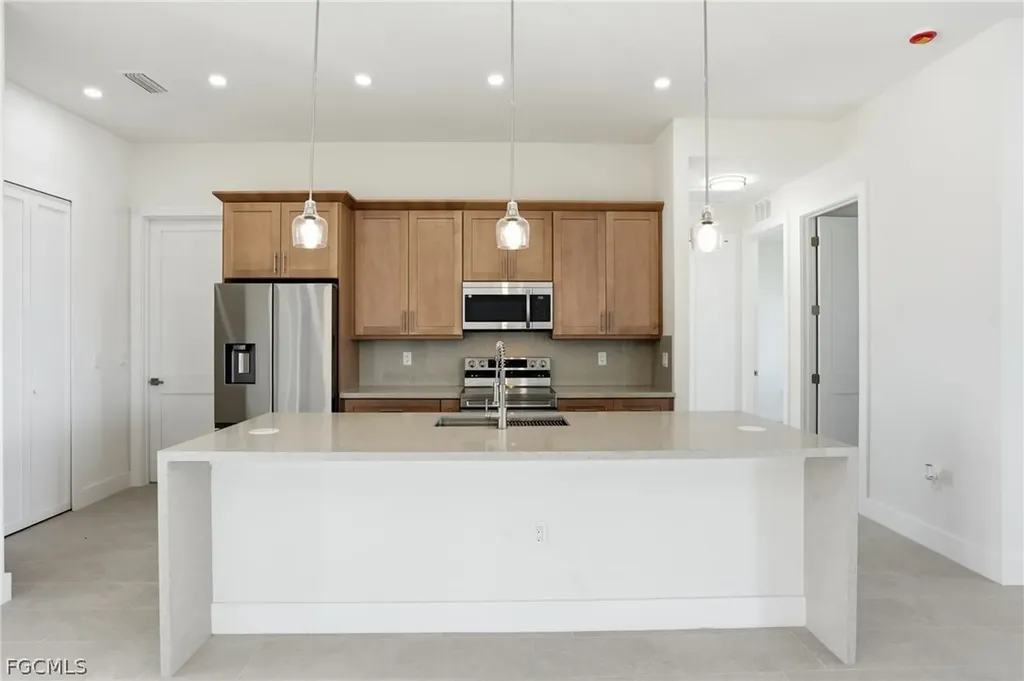 509 NE 25th Street Cape Coral FL 33909