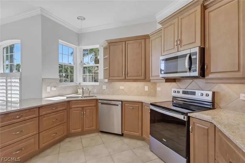 16420 Edgemont Drive Fort Myers FL 33908