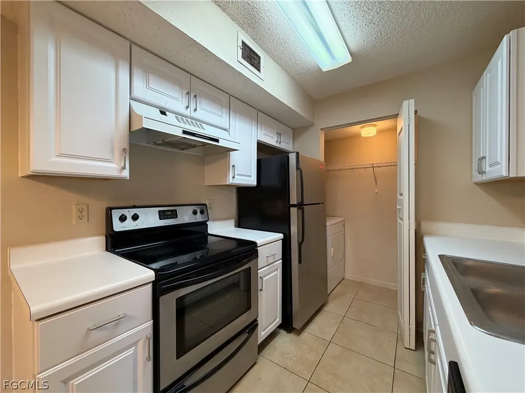12561 Equestrian Circle Fort Myers FL 33907