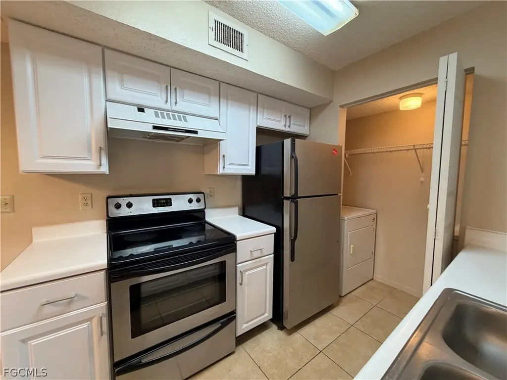 12561 Equestrian Circle Fort Myers FL 33907