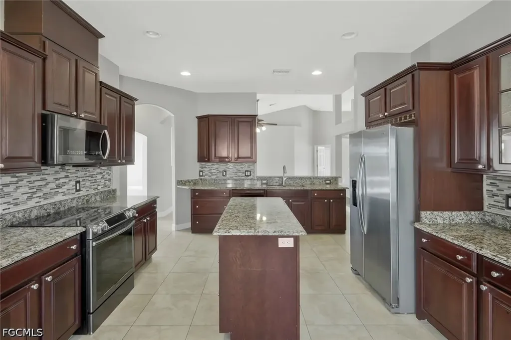 1302 SW 20th Street Cape Coral FL 33991