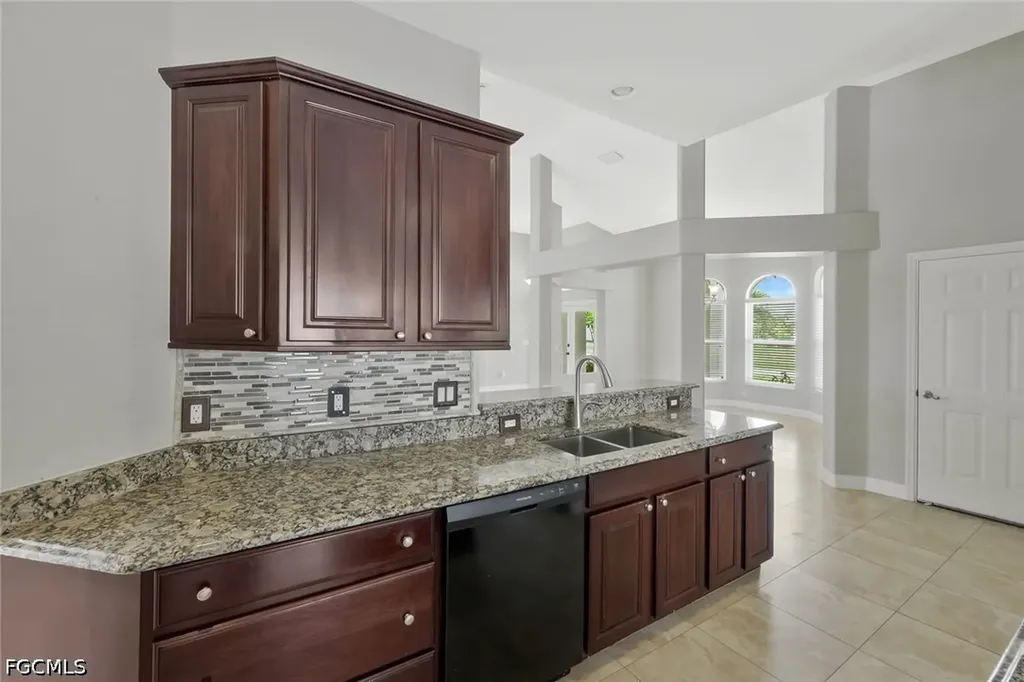 1302 SW 20th Street Cape Coral FL 33991