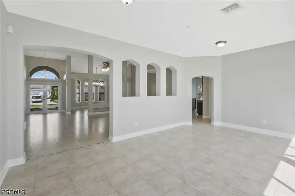 1302 SW 20th Street Cape Coral FL 33991