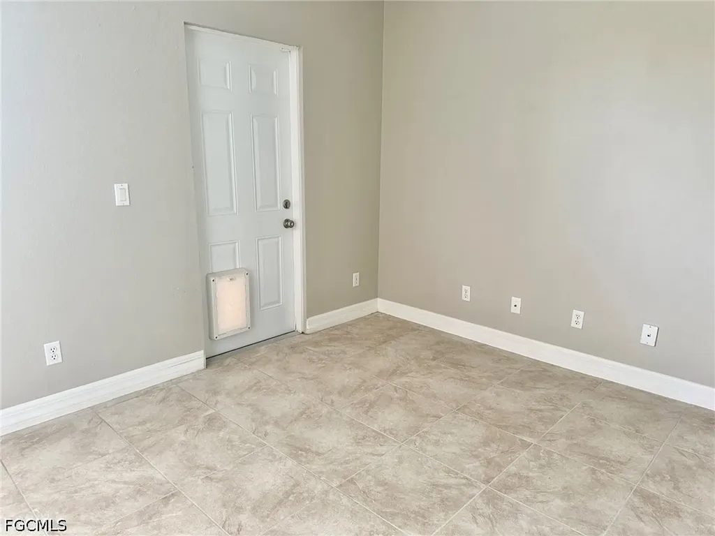 1302 SW 20th Street Cape Coral FL 33991