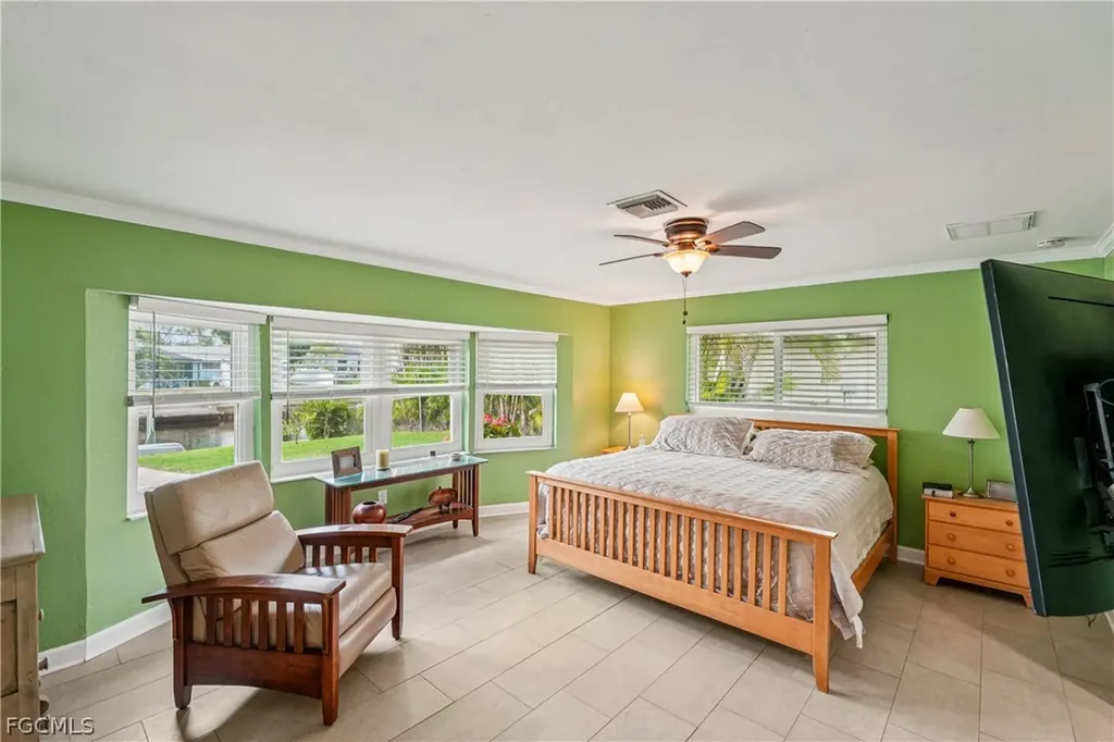 2204 SE 15th Terrace Cape Coral FL 33990