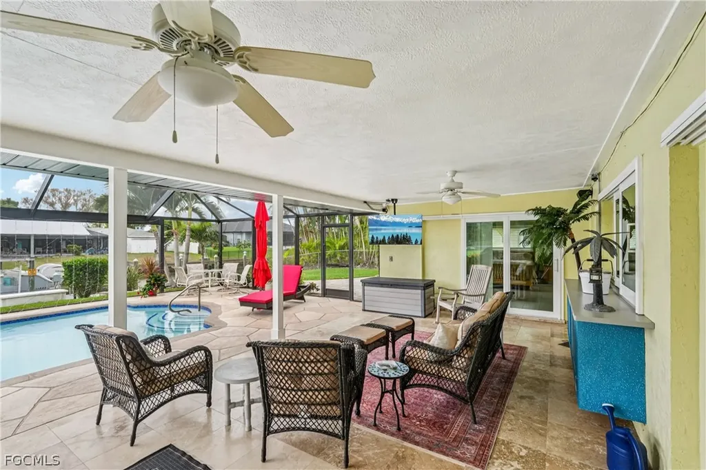 2204 SE 15th Terrace Cape Coral FL 33990