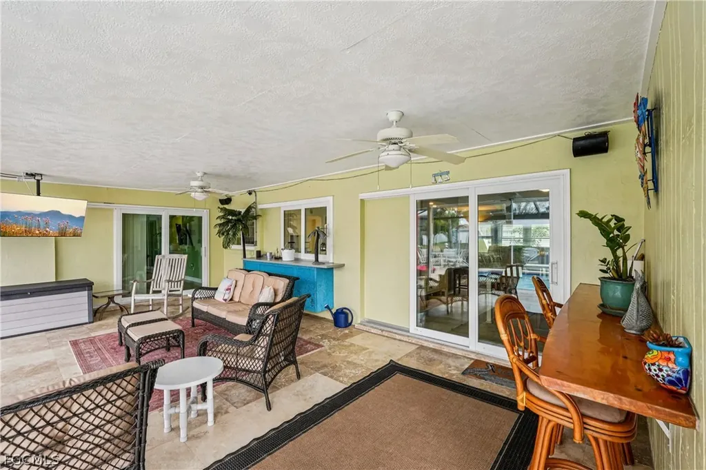 2204 SE 15th Terrace Cape Coral FL 33990