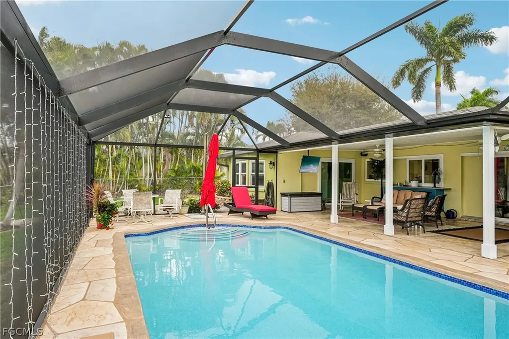 2204 SE 15th Terrace Cape Coral FL 33990