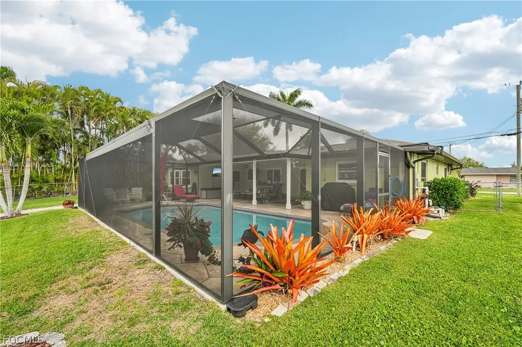 2204 SE 15th Terrace Cape Coral FL 33990