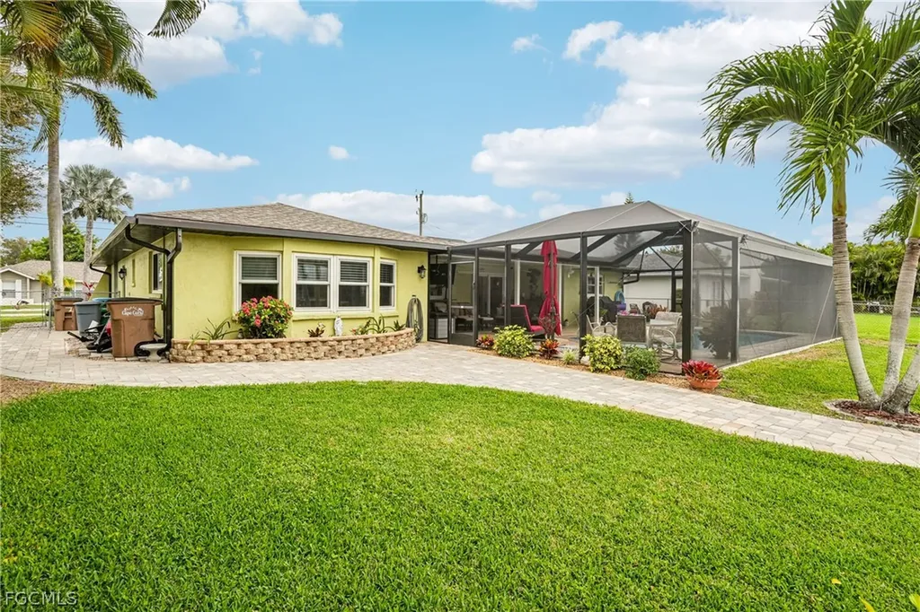 2204 SE 15th Terrace Cape Coral FL 33990