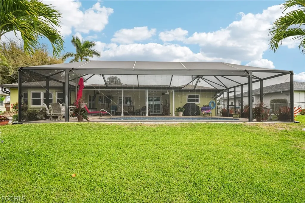2204 SE 15th Terrace Cape Coral FL 33990