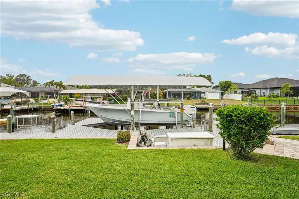 2204 SE 15th Terrace Cape Coral FL 33990