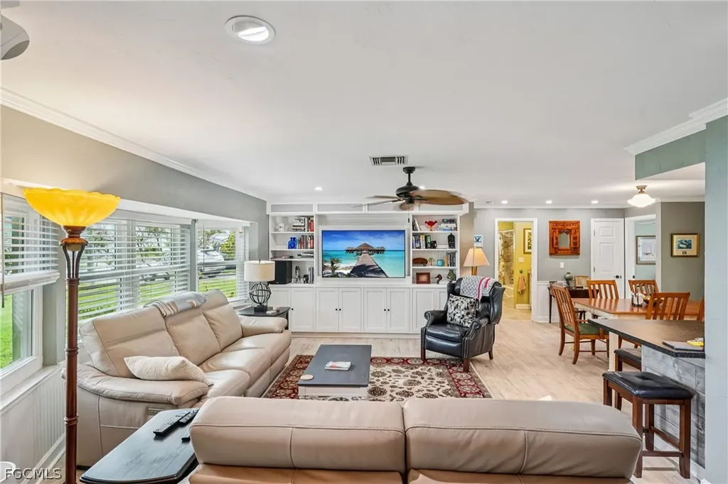 2204 SE 15th Terrace Cape Coral FL 33990