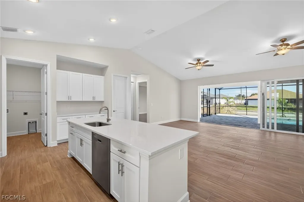 615 SW 26th Terrace Cape Coral FL 33914