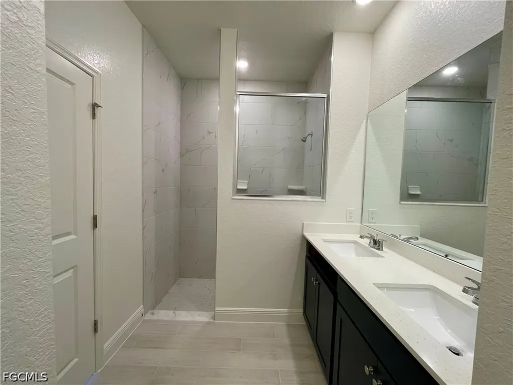 4020 NW 36th Place Cape Coral FL 33993