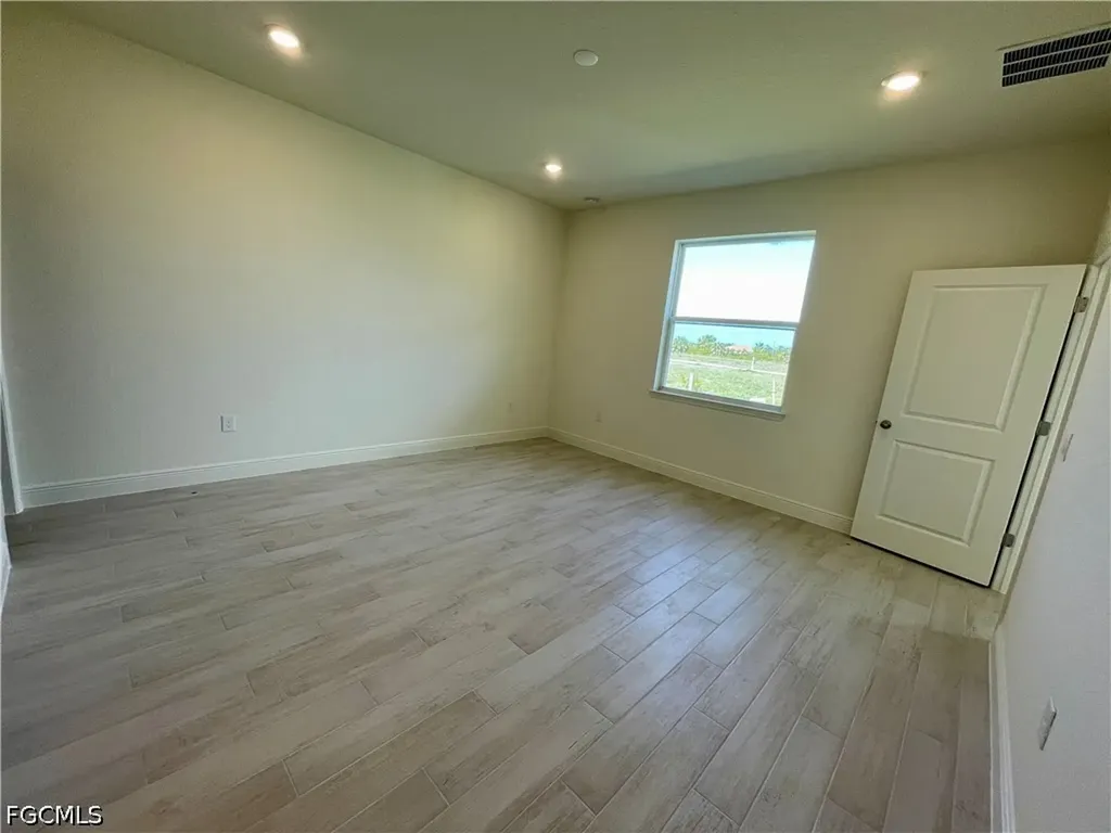 4020 NW 36th Place Cape Coral FL 33993