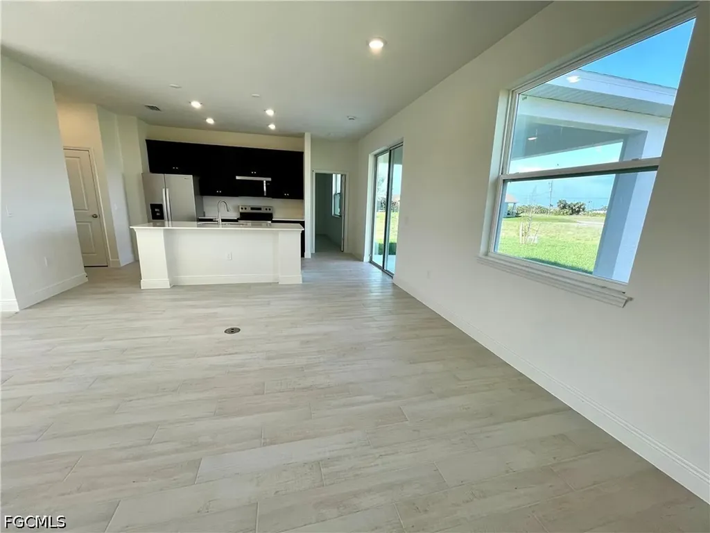 4020 NW 36th Place Cape Coral FL 33993