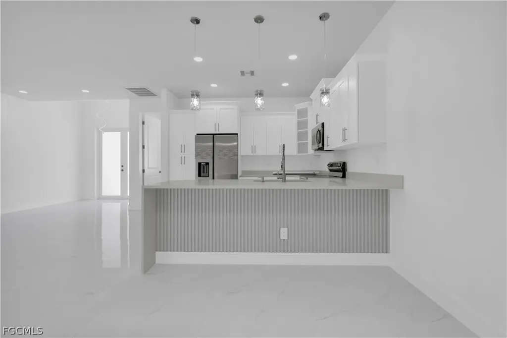 2104 Edward Avenue Alva FL 33920