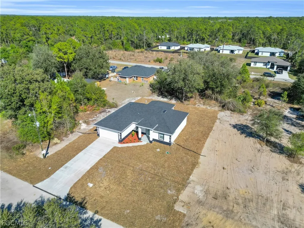 2104 Edward Avenue Alva FL 33920