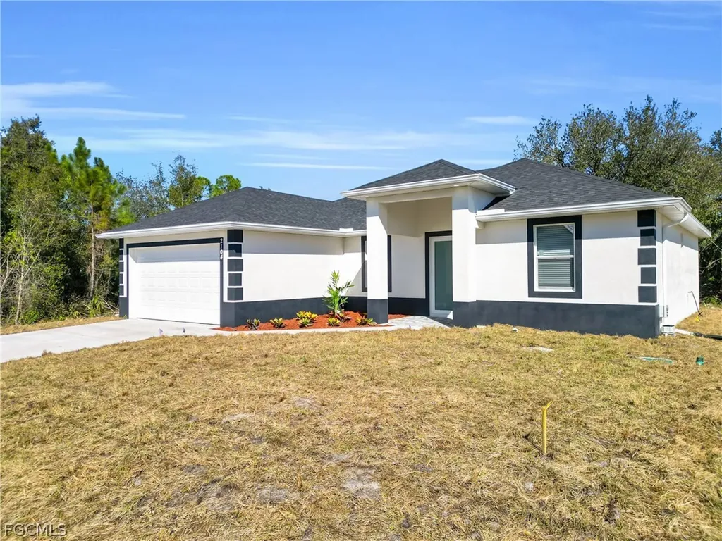 2104 Edward Avenue Alva FL 33920