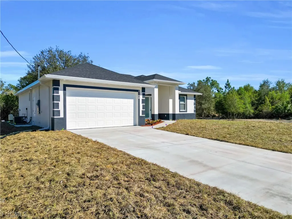 2104 Edward Avenue Alva FL 33920
